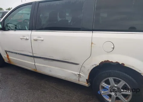 2012 Chrysler Town & Country Touring-L из США, поврежденный, VIN 2C4RC1CG9CR143732